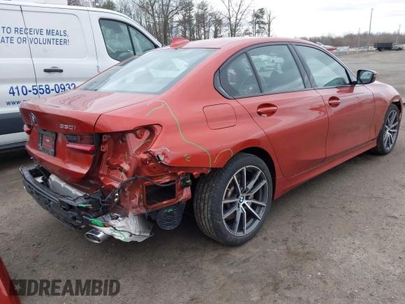 2022 BMW 3 Series 330i xDrive with VIN 3MW5R7J08N8C69862, listed as a IAAI auction lot 41695326 with 56,724 mi miles. Bid and sale history available at carsss.com. Image 4.