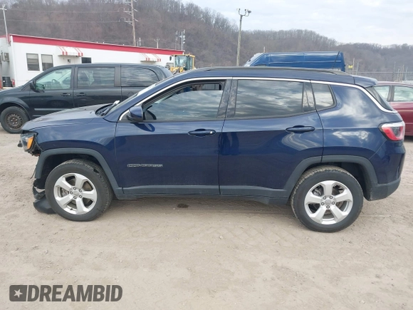 2019 Jeep Compass Latitude with VIN 3C4NJDBB3KT835802, listed as a IAAI auction lot 41893590 with 49,716 mi miles and . Bid and sale history available at DreamBid. Image 15.