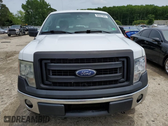 2014 Ford F-150 XL с VIN 1FTMF1EF1EKF40407, выставлен на аукционе Copart как лот 58567565 с пробегом 213 804 миль миль и Списание • Salvage title. История ставок и продаж доступна на DreamBid. Изображение 5.