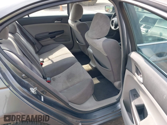 2010 Honda Accord LX z VIN 1HGCP2F3XAA126370, wystawiony jako IAAI lot #42482055 z przebiegiem 356 466 mil mil oraz . Historia ofert i sprzedaży dostępna na DreamBid. Obrazek 8.