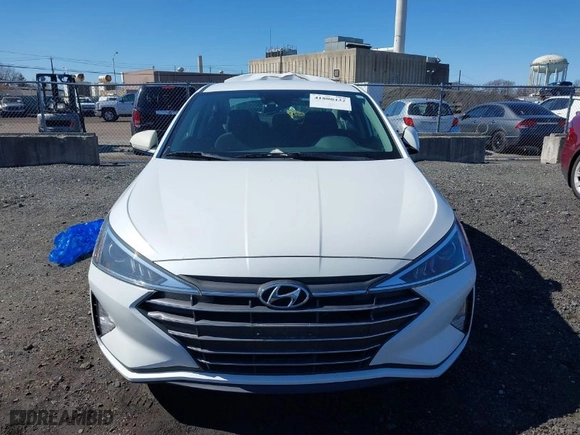 2020 Hyundai Elantra SEL with VIN 5NPD84LF6LH570786, listed as a IAAI auction lot 41800432 with 81,192 mi miles. Bid and sale history available at carsss.com. Image 12.