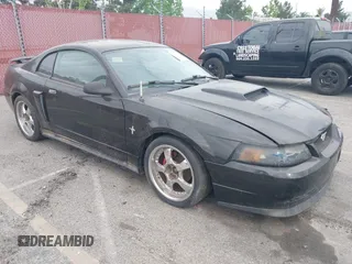2002 Ford Mustang GT Deluxe with VIN 1FAFP42X12F187410, listed as a IAAI auction lot 42117675 with 175,052 mi miles. Bid and sale history available at carsss.com. Image 1.