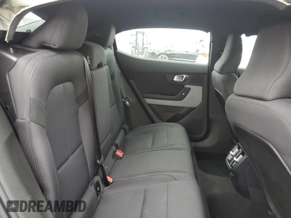 2024 Polestar 2 z VIN YSMFD3KA3RL212798, wystawiony jako Copart lot #52319225 z przebiegiem 24 078 mil mil oraz Nie do naprawy. Historia ofert i sprzedaży dostępna na DreamBid. Obrazek 10.