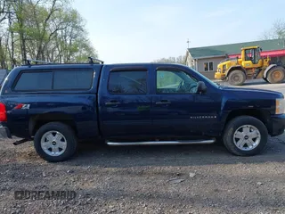 2009 Chevrolet Silverado 1500 LT with VIN 3GCEK23329G133613, listed as a IAAI auction lot 42146668 with 242,456 mi miles and . Bid and sale history available at DreamBid. Image 14.