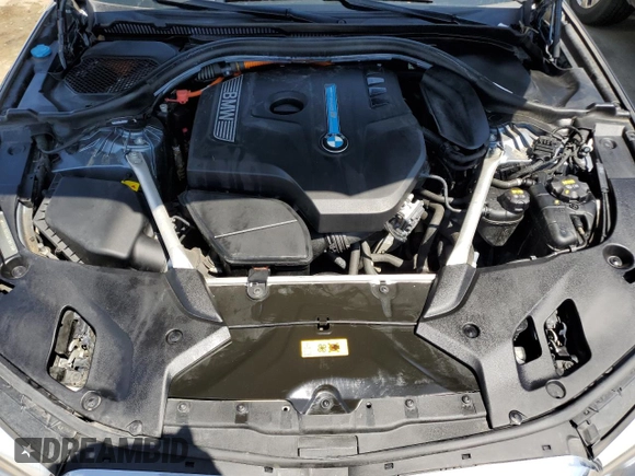 2019 BMW 5 Series 530e iPerformance with VIN WBAJA9C50KB399218, listed as a Copart auction lot 54268395 with 76,187 mi miles and Salvage Title. Bid and sale history available at carsss.com. Image 11.