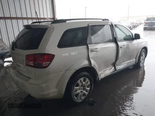 2020 Dodge Journey SE Value with VIN 3C4PDCAB3LT183311, listed as a IAAI auction lot 41547102 with 146,860 mi miles and . Bid and sale history available at carsss.com. Image 4.
