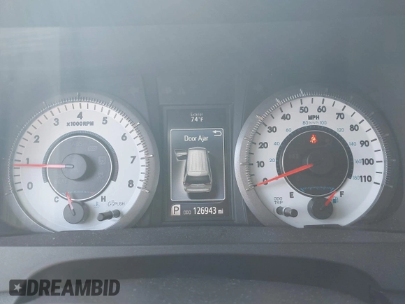 2016 Toyota Sienna SE with VIN 5TDXK3DC9GS719995, listed as a IAAI auction lot 42421273 with 126,943 mi miles and . Bid and sale history available at DreamBid. Image 7.