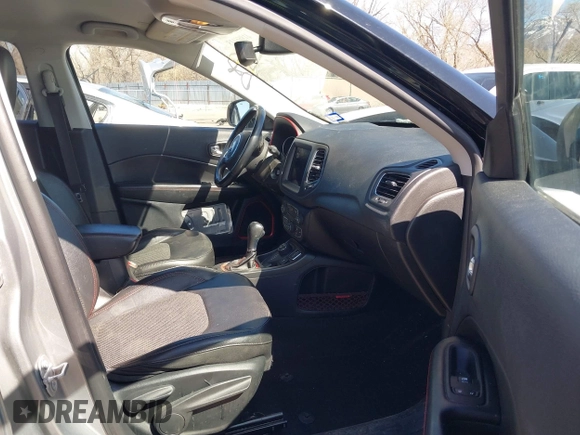 2020 Jeep Compass Trailhawk with VIN 3C4NJDDB1LT202889, listed as a IAAI auction lot 41866115 with 108,227 mi miles and . Bid and sale history available at carsss.com. Image 5.