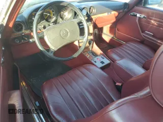 1987 Mercedes-Benz 560 SL with VIN WDBBA48D6HA057618, listed as a Copart auction lot 43252525 with 86,855 mi miles and Salvage Title. Bid and sale history available at DreamBid. Image 8.