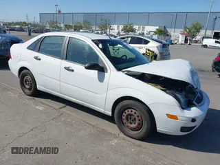 2007 Ford Focus S with VIN 1FAFP34N67W360092, listed as a IAAI auction lot 42194821 with 64,278 mi miles and . Bid and sale history available at carsss.com. Image 1.