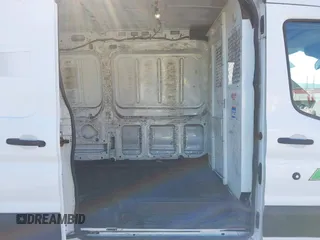 2017 Ford Transit z VIN 1FTYR2CM2HKA84048, wystawiony jako IAAI lot #42061360 z przebiegiem 219 456 mil mil oraz . Historia ofert i sprzedaży dostępna na DreamBid. Obrazek 8.