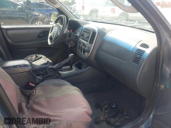 2006 Ford Escape XLT with VIN 1FMYU93166KA11593, listed as a IAAI auction lot 42547931 with 176,273 mi miles and . Bid and sale history available at DreamBid. Image 5.
