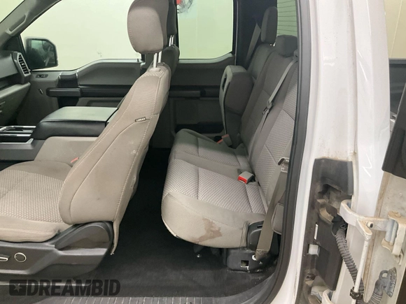 2018 Ford F-150 XL z VIN 1FTEX1CP3JKF23650, wystawiony jako IAAI lot #42785538 z przebiegiem 78 723 mil mil oraz . Historia ofert i sprzedaży dostępna na DreamBid. Obrazek 27.
