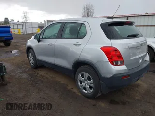 2016 Chevrolet Trax LS with VIN KL7CJKSB5GB511624, listed as a IAAI auction lot 41958765 with 117,691 mi miles. Bid and sale history available at carsss.com. Image 3.