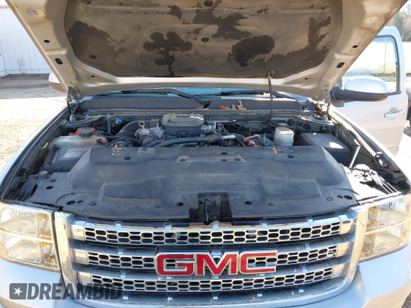 2013 GMC Sierra 2500HD SLT z VIN 1GT121C82DF218580, wystawiony jako IAAI lot #41758693 z przebiegiem 121 798 mil mil oraz . Historia ofert i sprzedaży dostępna na DreamBid. Obrazek 10.