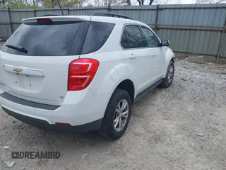 2017 Chevrolet Equinox LT with VIN 2GNALCEK8H1555728, listed as a IAAI auction lot 42039489 with 109,139 mi miles. Bid and sale history available at carsss.com. Image 4.
