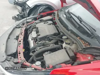 2017 Chevrolet Cruze LT z VIN 1G1BE5SMXH7277838, wystawiony jako IAAI lot #43301759 z przebiegiem 85 257 mil mil oraz . Historia ofert i sprzedaży dostępna na DreamBid. Obrazek 19.