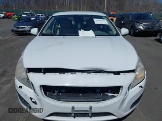 2013 Volvo S60 T5 with VIN YV1612FHXD2192600, listed as a IAAI auction lot 41886757 with 144,249 mi miles. Bid and sale history available at carsss.com. Image 6.