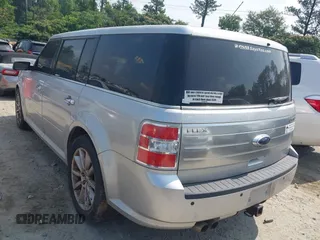2010 Ford Flex Limited z VIN 2FMGK5DC6ABA31596, wystawiony jako IAAI lot #42433129 z przebiegiem 205 316 mil mil oraz . Historia ofert i sprzedaży dostępna na DreamBid. Obrazek 3.