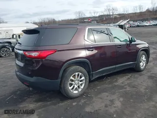 2020 Chevrolet Traverse LT Cloth with VIN 1GNEVGKW8LJ151515, listed as a IAAI auction lot 41685626 with 107,107 mi miles. Bid and sale history available at carsss.com. Image 4.