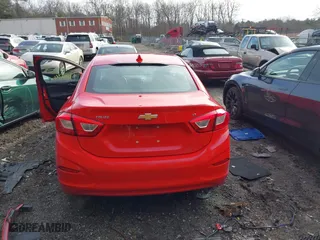 2019 Chevrolet Cruze LT with VIN 1G1BE5SM3K7125276, listed as a IAAI auction lot 41804634 with 133,838 mi miles. Bid and sale history available at carsss.com. Image 16.