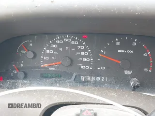 2002 Ford Super Duty F-250 XL with VIN 1FTNW21F32EB72189, listed as a IAAI auction lot 41724745 with 164,054 mi miles. Bid and sale history available at carsss.com. Image 7.