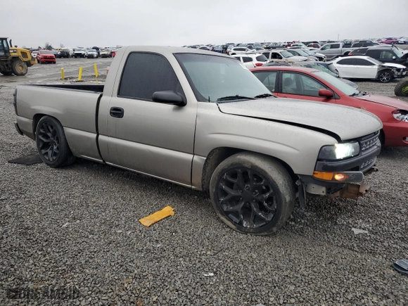 2002 Chevrolet Silverado 1500 LS with VIN 1GCEC14V32Z207294, listed as a Copart auction lot 88752435 with 0 mi miles and Salvage Title. Bid and sale history available at carsss.com. Image 4.
