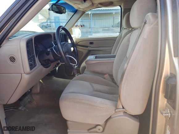 2004 Chevrolet Silverado 1500 with VIN 2GCEC19V741217833, listed as a Copart auction lot 84259754 with 233,517 mi miles and Salvage Title. Bid and sale history available at carsss.com. Image 7.