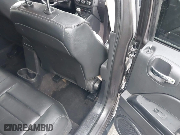 2017 Jeep Patriot High Altitude with VIN 1C4NJRFB8HD206087, listed as a IAAI auction lot 41464234 with 96,345 mi miles. Bid and sale history available at carsss.com. Image 8.