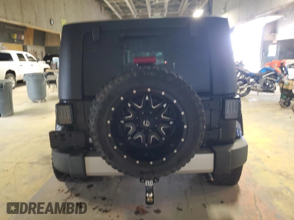 2008 Jeep Wrangler Unlimited Sahara with VIN 1J8GA59118L652519, listed as a Copart auction lot 47089285 with 144,682 mi miles and Non Repairable. Bid and sale history available at carsss.com. Image 6.