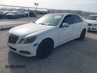 2012 Mercedes-Benz E-Class E 350 Luxury with VIN WDDHF8JBXCA595315, listed as a IAAI auction lot 41871462 with 122,677 mi miles. Bid and sale history available at carsss.com. Image 2.
