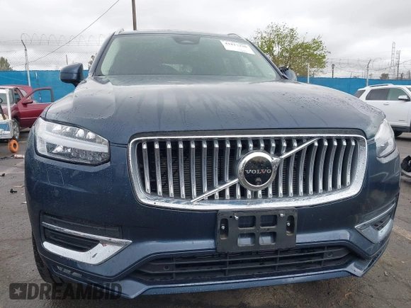 2023 Volvo XC90 Plus with VIN YV4062PN7P1958324, listed as a IAAI auction lot 41817230 with 9,094 mi miles. Bid and sale history available at carsss.com. Image 12.