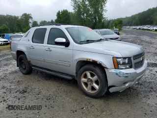 2013 Chevrolet Avalanche LT with VIN 3GNTKFE74DG336954, listed as a Copart auction lot 63599945 with 187,964 mi miles and Clean title. Bid and sale history available at DreamBid. Image 4.