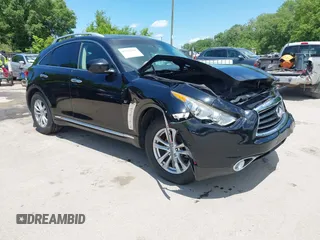 2015 Infiniti QX70 with VIN JN8CS1MW1FM482625, listed as a IAAI auction lot 42332365 with 88,912 mi miles and . Bid and sale history available at DreamBid. Image 1.