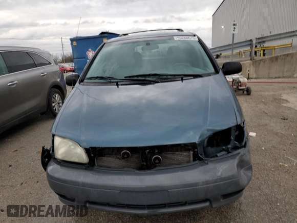 2001 Toyota Sienna LE with VIN 4T3ZF13C21U354424, listed as a Copart auction lot 50260675 with 235,787 mi miles and Non Repairable. Bid and sale history available at carsss.com. Image 5.