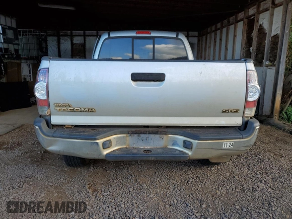 2011 Toyota Tacoma z VIN 5TFUX4EN8BX008611, wystawiony jako Copart lot #43616705 z przebiegiem 154 650 mil mil oraz Szkoda całkowita • Salvage title. Historia ofert i sprzedaży dostępna na DreamBid. Obrazek 6.