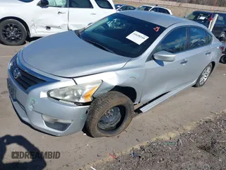 2015 Nissan Altima SV with VIN 1N4AL3AP2FC232525, listed as a IAAI auction lot 41658249 with 191,959 mi miles and . Bid and sale history available at DreamBid. Image 2.
