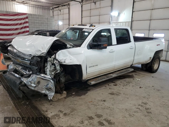 2016 Chevrolet Silverado 3500HD LT with VIN 1GC4KZC86GF273968, listed as a Copart auction lot 70715463 with 193,082 mi miles and Salvage Title. Bid and sale history available at carsss.com. Image 1.