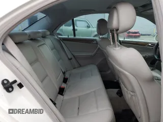 2007 Mercedes-Benz C 350 Sport z VIN WDBRF56H57F881199, wystawiony jako Copart lot #47779325 z przebiegiem 266 720 mil mil oraz Szkoda całkowita • Salvage title. Historia ofert i sprzedaży dostępna na DreamBid. Obrazek 10.
