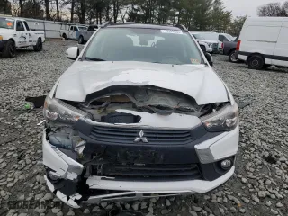 2017 Mitsubishi Outlander Sport SEL 2.4 with VIN JA4AR4AW2HZ040926, listed as a Copart auction lot 44939935 with 120,068 mi miles and Salvage Title. Bid and sale history available at carsss.com. Image 5.