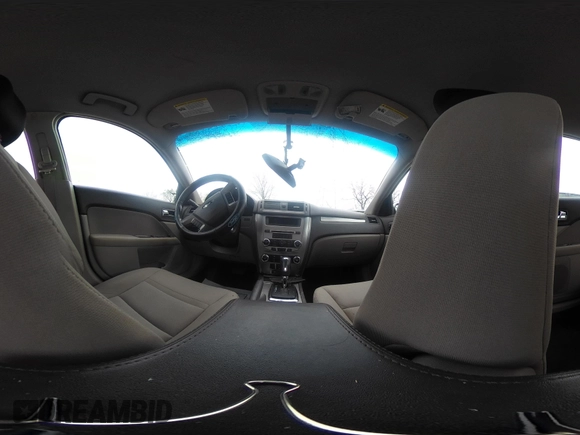 2010 Ford Fusion Hybrid with VIN 3FADP0L30AR121282, listed as a IAAI auction lot 41943397 with 109,559 mi miles. Bid and sale history available at carsss.com. Image 18.