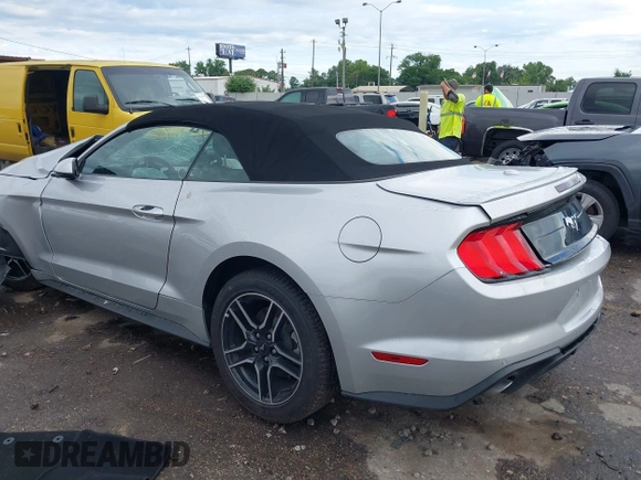 2019 Ford Mustang EcoBoost z VIN 1FATP8UH3K5106557, wystawiony jako IAAI lot #42223835 z przebiegiem 32 353 mil mil oraz . Historia ofert i sprzedaży dostępna na DreamBid. Obrazek 3.
