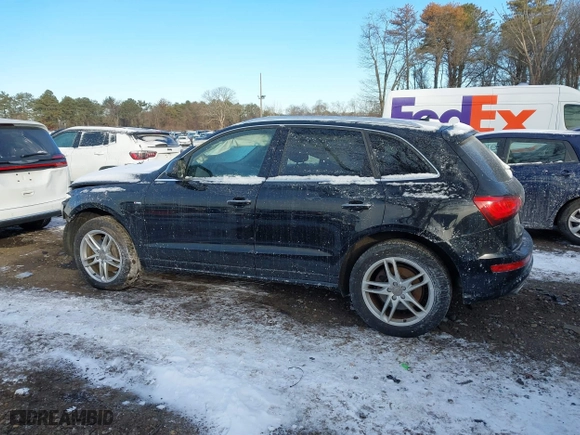 2015 Audi Q5 Premium Plus with VIN WA1DGAFPXFA103589, listed as a IAAI auction lot 41351837 with 144,979 mi miles. Bid and sale history available at carsss.com. Image 14.