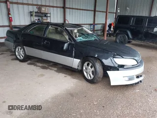 2001 Lexus ES 300 z VIN JT8BF28G310302967, wystawiony jako IAAI lot #42117011 z przebiegiem Nie podano mil oraz . Historia ofert i sprzedaży dostępna na DreamBid. Obrazek 1.