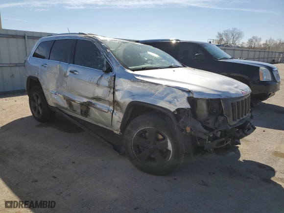 2011 Jeep Grand Cherokee Laredo with VIN 1J4RR4GG2BC736781, listed as a Copart auction lot 47147184 with 188,178 mi miles and Salvage Title. Bid and sale history available at carsss.com. Image 4.