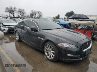 2016 Jaguar XJ R-Sport with VIN SAJWA1C70G8W02383, listed as a Copart auction lot 43961645 with 43,719 mi miles and Salvage title. Bid and sale history available at DreamBid. Image 4.