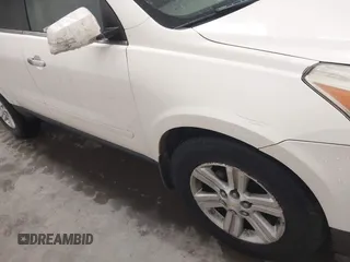 2014 Chevrolet Traverse LT with VIN 1GNKVGKDXEJ368164, listed as a IAAI auction lot 41912321 with 202,618 mi miles. Bid and sale history available at carsss.com. Image 6.