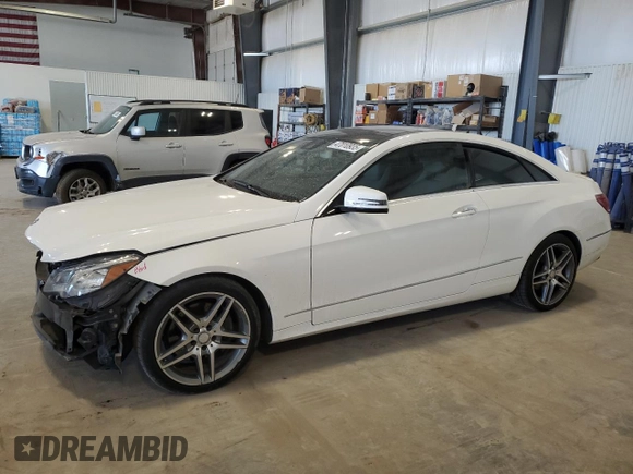 2014 Mercedes-Benz E-Class E 350 with VIN WDDKJ8JB5EF261011, listed as a Copart auction lot 47010935 with 101,688 mi miles and Salvage Title. Bid and sale history available at carsss.com. Image 1.