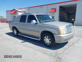 2005 Cadillac Escalade EXT z VIN 3GYEK62NX5G113446, wystawiony jako IAAI lot #41995157 z przebiegiem 173 247 mil mil oraz . Historia ofert i sprzedaży dostępna na DreamBid. Obrazek 1.