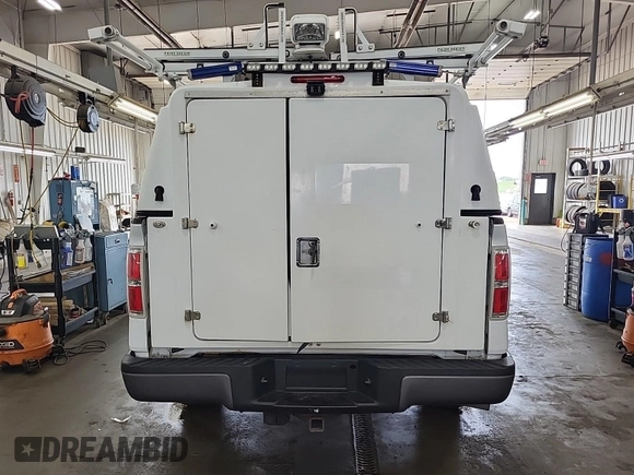 2014 Ford F-150 с VIN 1FTPF1EF3EKE59499, выставлен на аукционе IAAI как лот 42785501 с пробегом 98 119 миль миль и . История ставок и продаж доступна на DreamBid. Изображение 6.